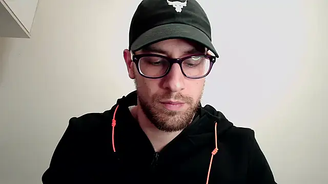 Snapshot of mikealcorleone chatting on March 8, 2025, 7:31 pm mikealcorleone online show from March 8, 2025, 7:31 pm