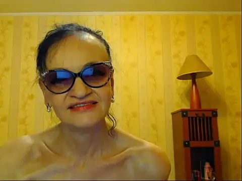 Snapshot of Valentina3859 chatting on February 6, 2025, 12:05 pm Valentina3859 online show from February 6, 2025, 12:05 pm