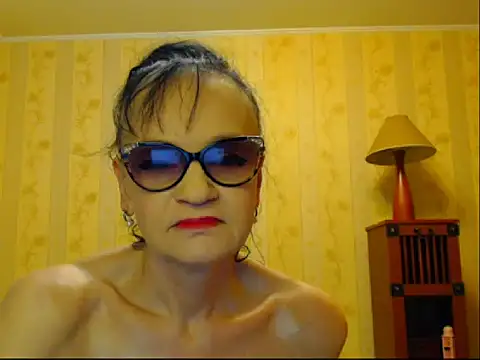 Snapshot of Valentina3859 chatting on February 20, 2025, 9:44 am Valentina3859 online show from February 20, 2025, 9:44 am