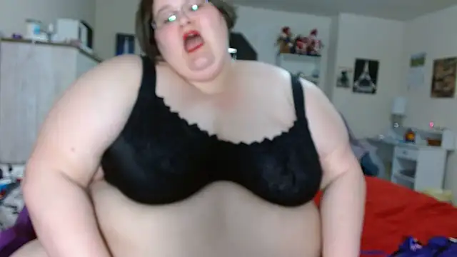 Snapshot of ChristineLusst chatting on March 8, 2025, 1:57 pm ChristineLusst online show from March 8, 2025, 1:57 pm