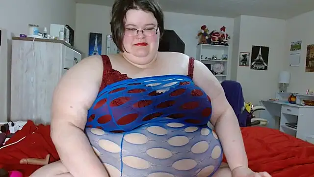 Snapshot of ChristineLusst chatting on March 12, 2025, 10:05 am ChristineLusst online show from March 12, 2025, 10:05 am