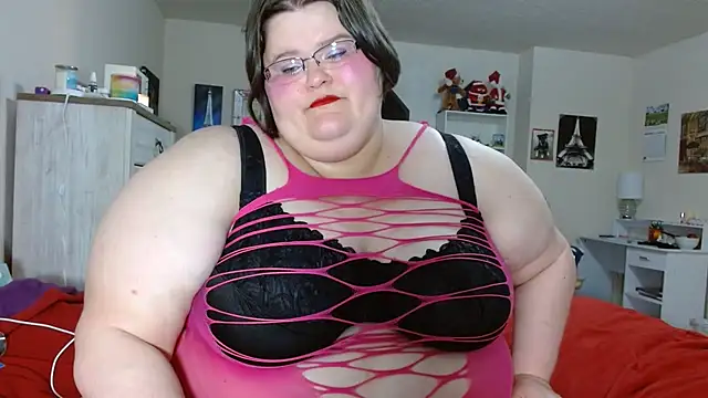 Snapshot of ChristineLusst chatting on March 19, 2025, 11:17 am ChristineLusst online show from March 19, 2025, 11:17 am