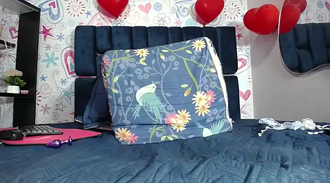 KOURTNEY-- online show from February 25, 2025, 7:31 am