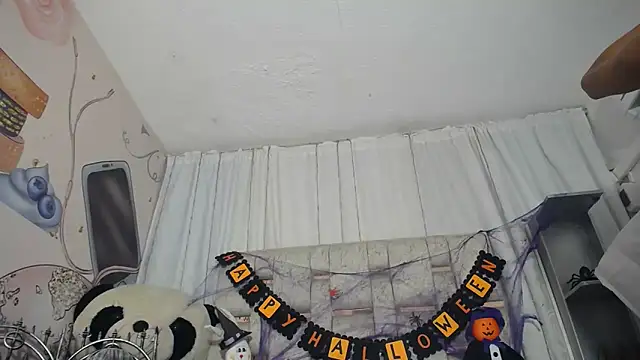 KOURTNEY-- online show from October 11, 2025, 1:49 am