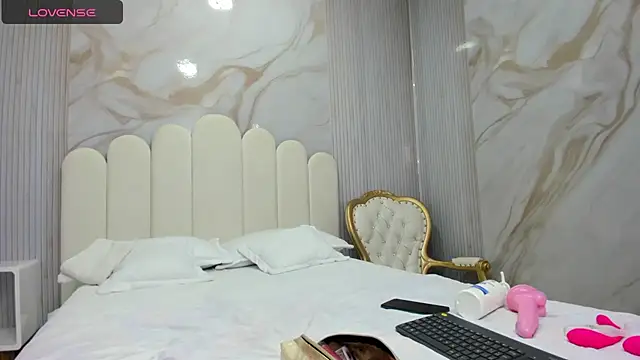 Carohorny4u online show from March 7, 2025, 12:23 pm