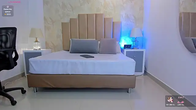  Peach1  online show from October 27, 2025, 2:43 pm