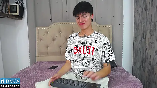 Snapshot of CataFox_ chatting on March 2, 2025, 1:26 am CataFox online show from March 2, 2025, 1:26 am