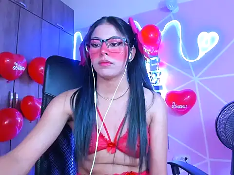  ALLYSON18  online show from February 14, 2025, 2:33 pm