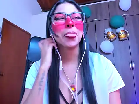  ALLYSON18  online show from October 4, 2025, 11:41 am