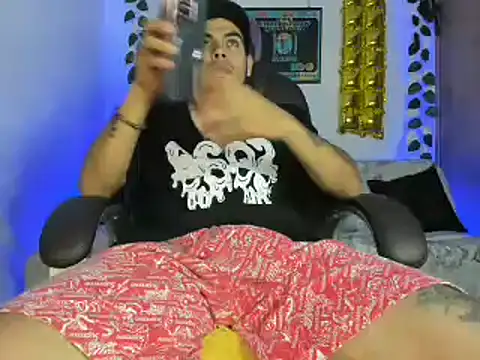 mikee scooth online show from January 17, 2025, 7:49 pm