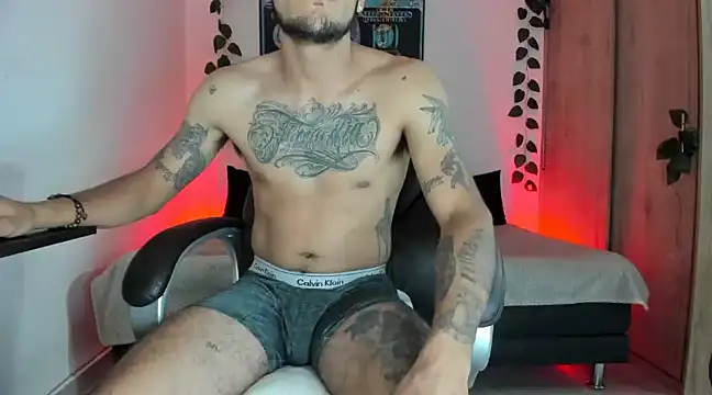 mikee scooth online show from March 3, 2025, 6:26 am