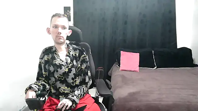 Snapshot of Sophia_and_Thomas chatting on January 3, 2025, 11:14 am Sophia and Thomas online show from January 3, 2025, 11:14 am