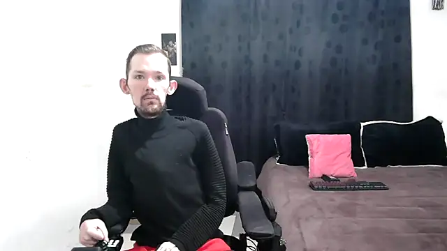 Snapshot of Sophia_and_Thomas chatting on March 2, 2025, 9:53 am Sophia and Thomas online show from March 2, 2025, 9:53 am