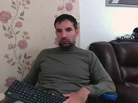 Snapshot of Leo_1617 chatting on December 16, 2025, 11:59 am Leo 1617 online show from December 16, 2025, 11:59 am