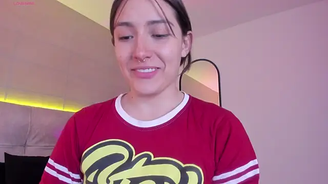 Snapshot of Karito-28 chatting on November 7, 2025, 1:00 pm Karito-28 online show from November 7, 2025, 1:00 pm