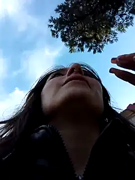 Snapshot of Karito-28 chatting on November 11, 2025, 12:05 pm Karito-28 online show from November 11, 2025, 12:05 pm