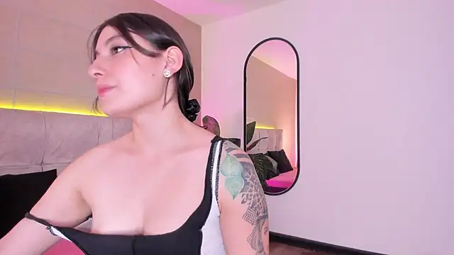 Snapshot of Karito-28 chatting on December 5, 2025, 2:25 pm Karito-28 online show from December 5, 2025, 2:25 pm