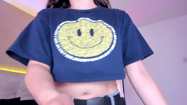 Snapshot of Karito-28 chatting on December 18, 2025, 1:28 pm Karito-28 online show from December 18, 2025, 1:28 pm