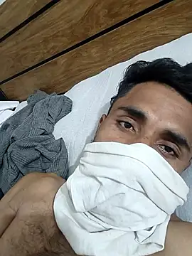 Snapshot of vkhotboy143 chatting on November 20, 2025, 5:45 pm vkhotboy143 online show from November 20, 2025, 5:45 pm