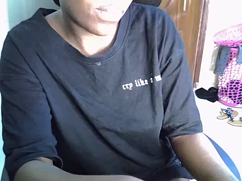 Caryyyl online show from April 15, 2026, 8:10 am