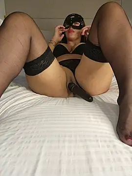 xxxHotQueen online show from November 15, 2025, 6:26 pm