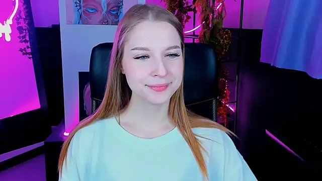 CuteMousee online show from December 7, 2024, 5:37 am