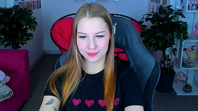 CuteMousee online show from December 21, 2024, 2:30 am