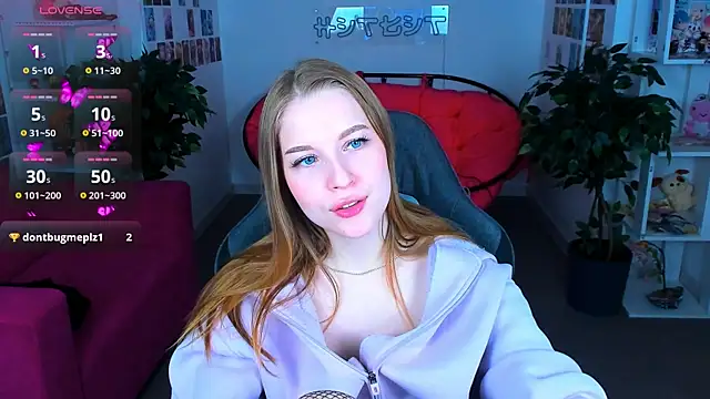 CuteMousee online show from January 15, 2025, 6:01 am