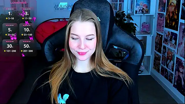 CuteMousee online show from February 12, 2025, 5:26 am