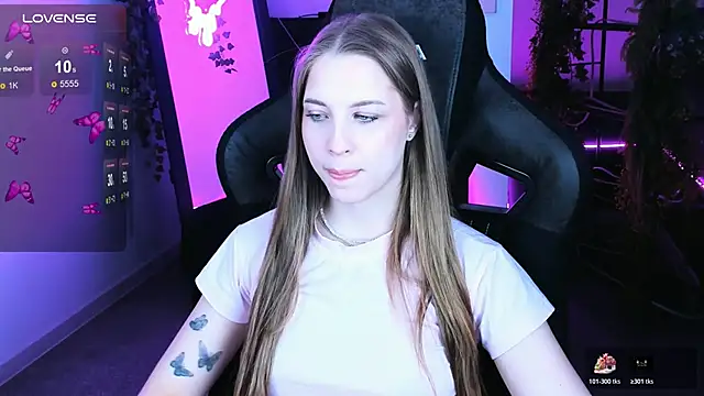 CuteMousee online show from October 25, 2025, 5:37 am