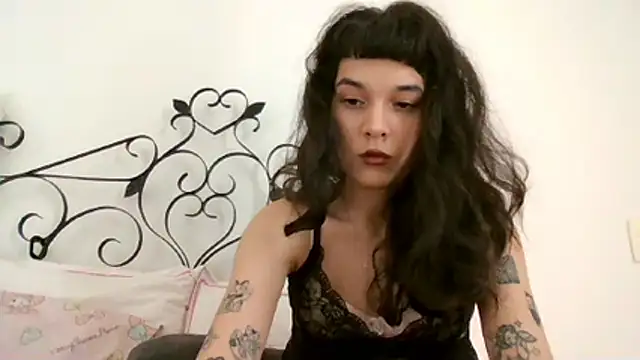 Snapshot of kimmykink chatting on January 7, 2026, 6:43 pm kimmykink online show from January 7, 2026, 6:43 pm