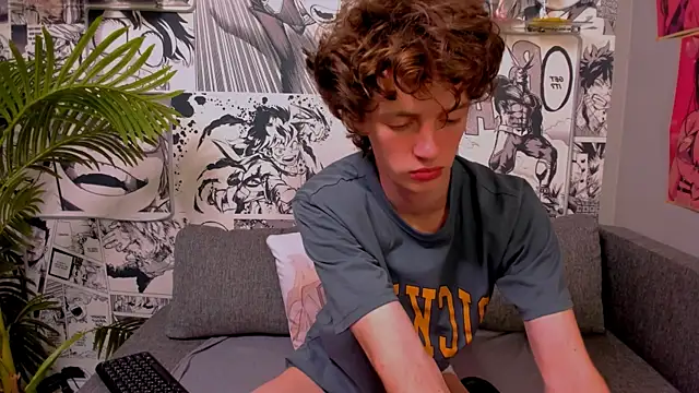 LukeSweet online show from June 3, 2026, 1:46 pm