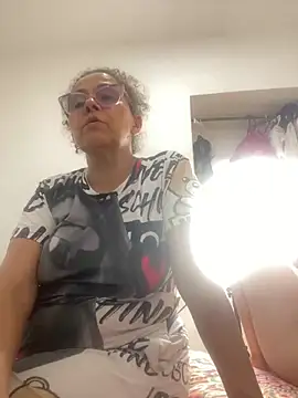 Snapshot of Nadia-melej chatting on February 4, 2026, 4:46 pm Nadia-melej online show from February 4, 2026, 4:46 pm