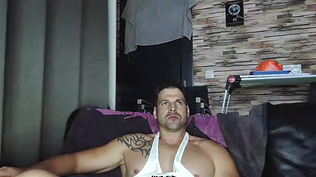 XxBigboybandxX online show from November 14, 2025, 7:23 pm