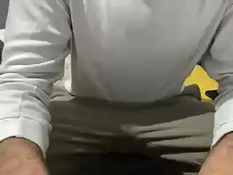 4small4inchlol online show from February 16, 2025, 5:04 pm