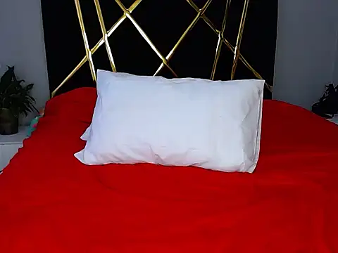 MissBigNipples online show from October 3, 2025, 4:53 am