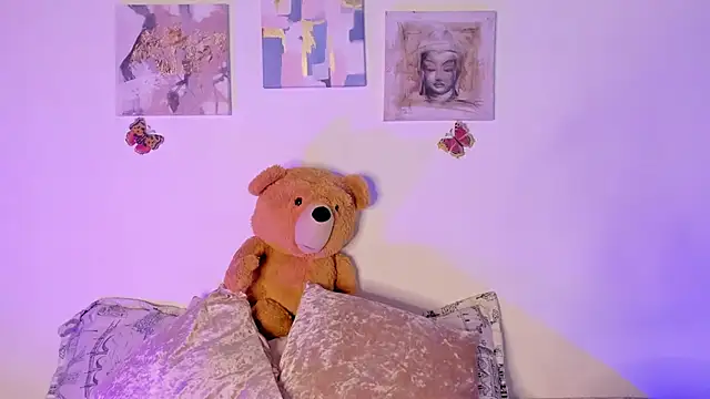 Snapshot of samara_jonness chatting on January 31, 2025, 9:37 pm samara jonness online show from January 31, 2025, 9:37 pm