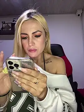 alicev kitty online show from October 25, 2025, 1:07 pm