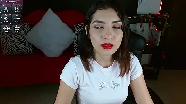 Carolaine69  online show from March 4, 2025, 2:21 pm