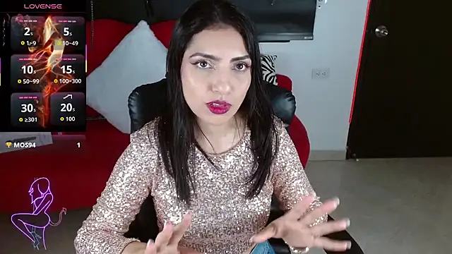 Carolaine69  online show from November 13, 2025, 2:27 pm