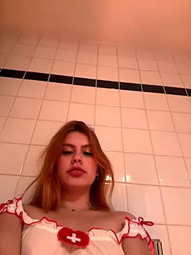 Isa smeraldy online show from September 26, 2025, 11:20 pm