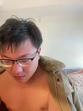 Snapshot of YoY-man chatting on January 13, 2025, 6:38 am YoY-man online show from January 13, 2025, 6:38 am