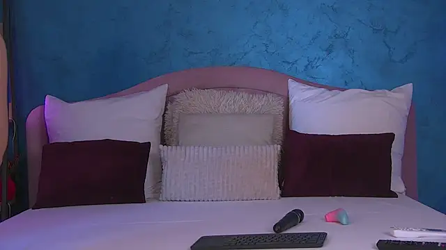 RaisaVawn online show from March 21, 2025, 7:22 am