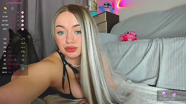 Maya Willis online show from March 11, 2025, 11:12 am