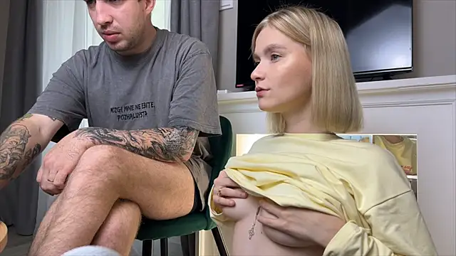 Adelovenick online show from October 25, 2025, 7:49 am