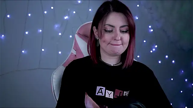 Lana  May online show from February 13, 2025, 2:09 pm