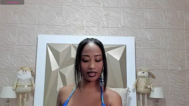 Snapshot of PassionMacoll chatting on December 2, 2024, 12:30 am PassionMacoll online show from December 2, 2024, 12:30 am