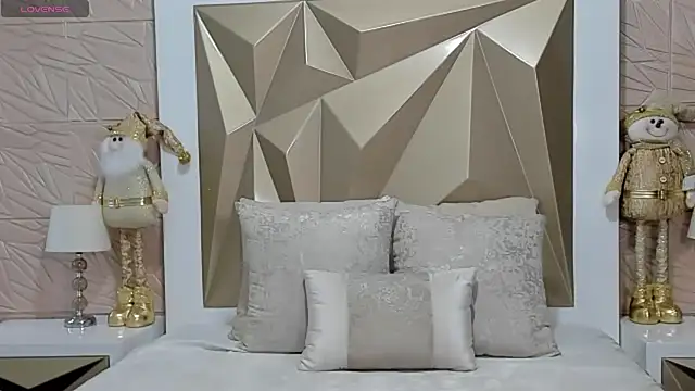 Snapshot of PassionMacoll chatting on December 8, 2024, 11:46 am PassionMacoll online show from December 8, 2024, 11:46 am