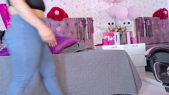 Snapshot of AvrillThomas chatting on March 3, 2026, 6:47 pm AvrillThomas online show from March 3, 2026, 6:47 pm