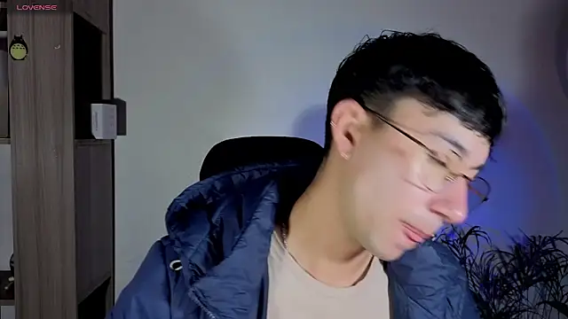 cameron cum online show from October 24, 2025, 11:06 am